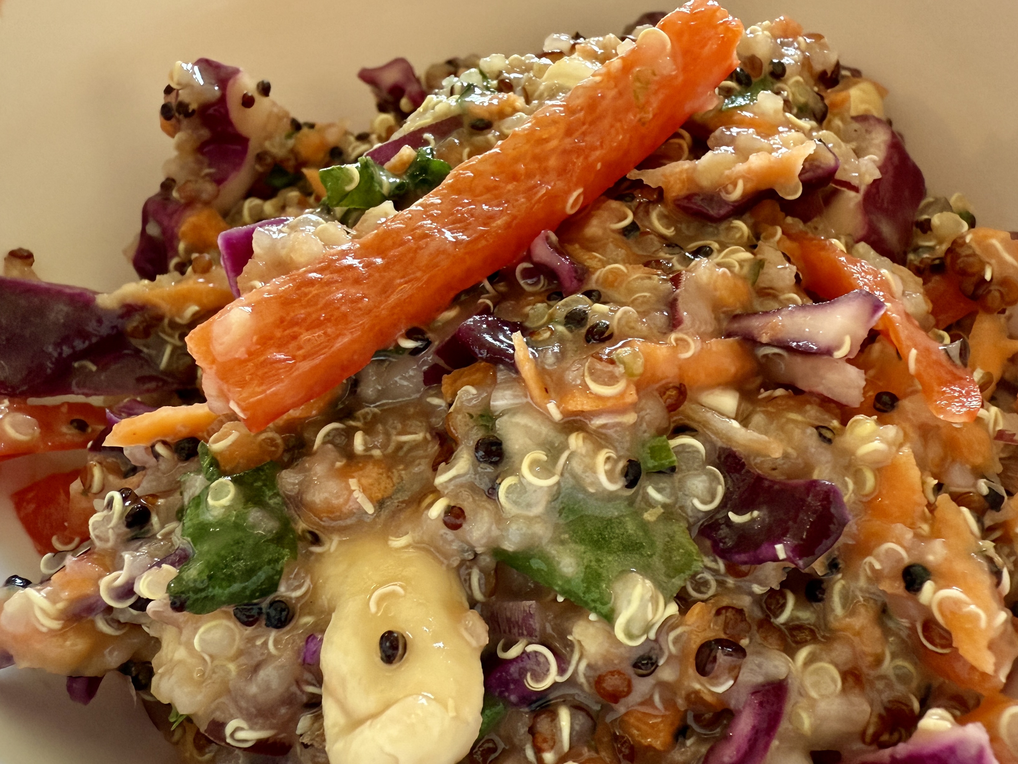 <i>Thai-</i><i>Quinoa-Salat</i>